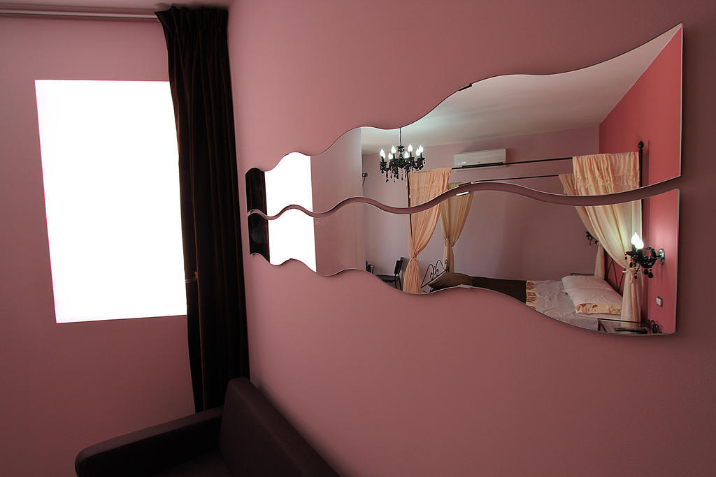 Bedrooms Ninfa Del Lago Posta Fibreno Room photo